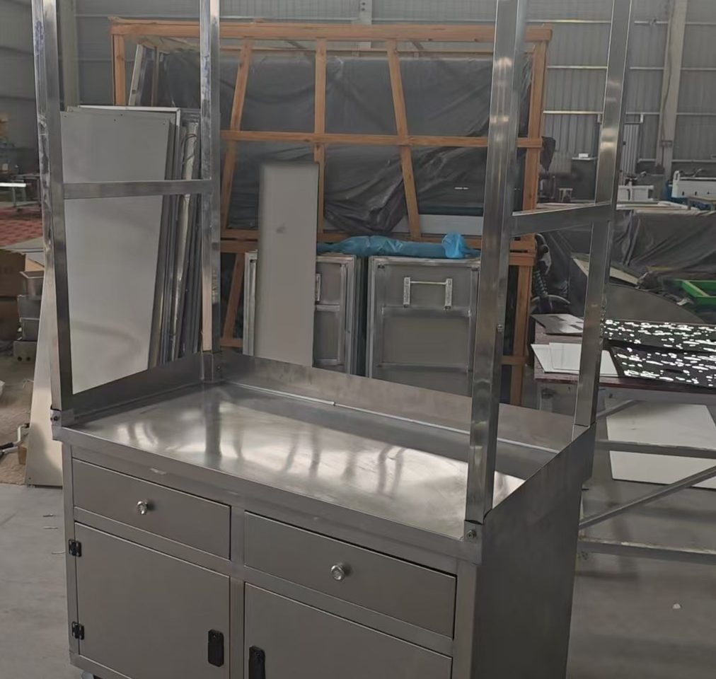 不锈钢挂售工作车参数与选型|连锁卤味・景区档口・园区食堂|源亚机械
